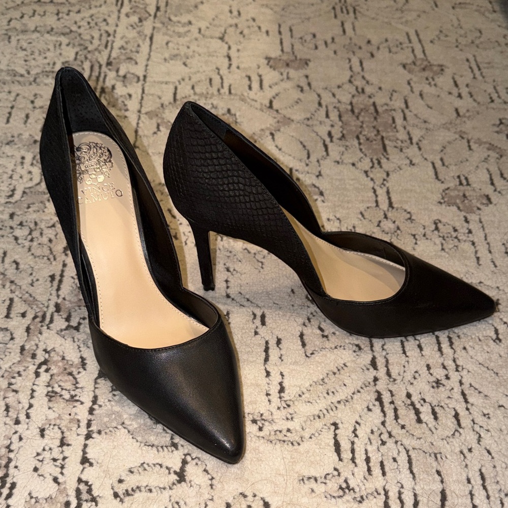 Vince Camuto Black Pointed Toe D'Orsay Pumps